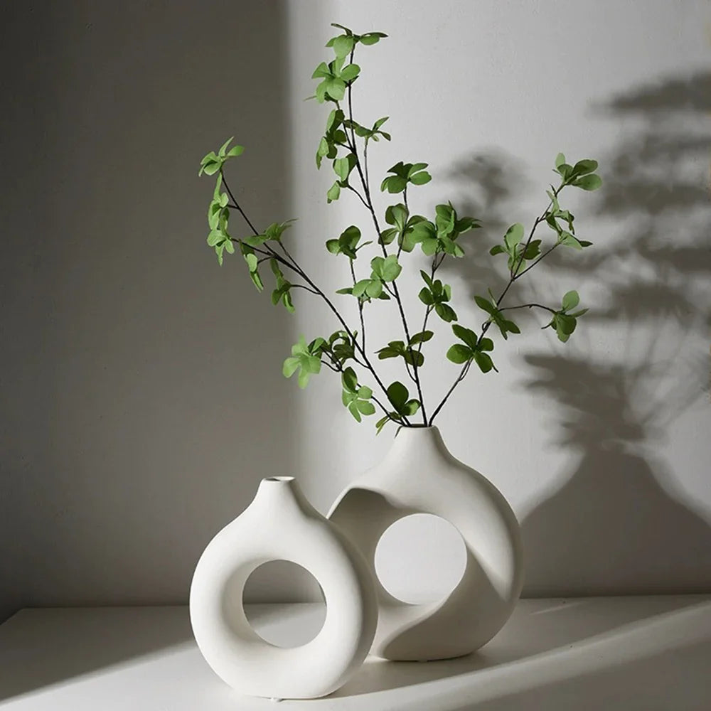 Nordic Circular Hollow Plastic Flower Vase for Home Decor