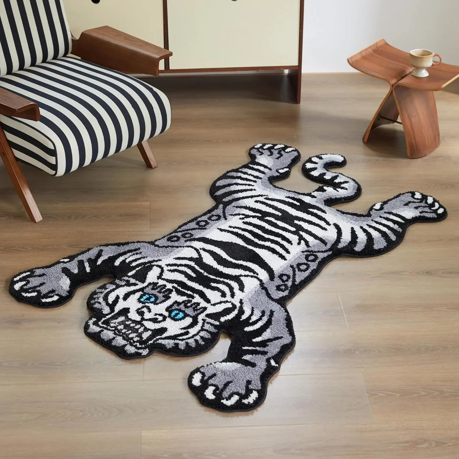 VIKAMA Tiger Faux Cashmere Carpet for Bedroom Decoration